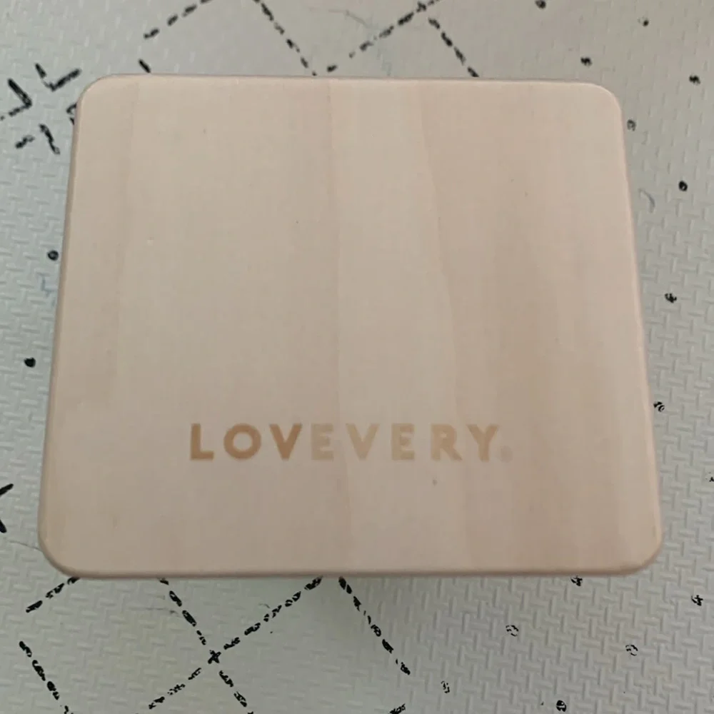 Lovevery Companion Play Kit (months 22-24) - Wooden Posting Stand